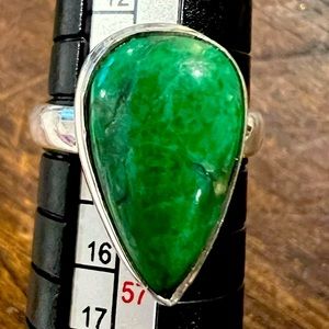 Size 7 925 sterling silver malachite ring